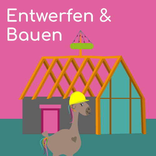 Elli steht mit Helm vor einem Richtfest